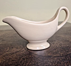 Shenango China Gravy Boat Cream Ivory Ceramic 7 in. Restaurant-ware USA Vintage - Picture 1 of 14