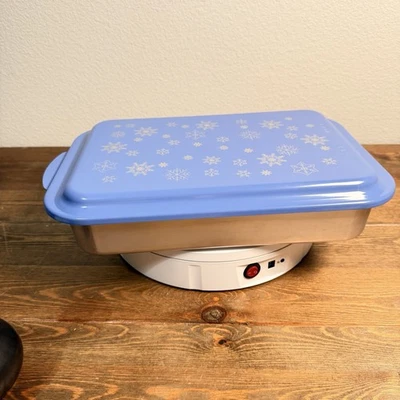 Plato para hornear de aluminio de 5 cuartos de galón con tapa a presión Nordic Ware 9x13x2,5 DE COLECCIÓN Foto 1 de 4