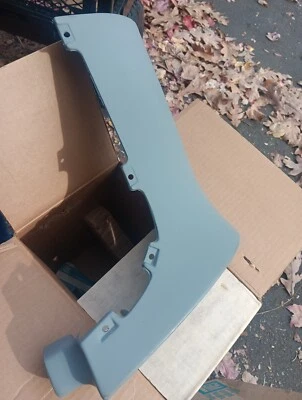 Новый из старых запасов Gm 1967 OldsMobile Delta 88 ПРАВОСТОРОННИЙ 1/4 панель удлинитель - Изображение 1 из 4