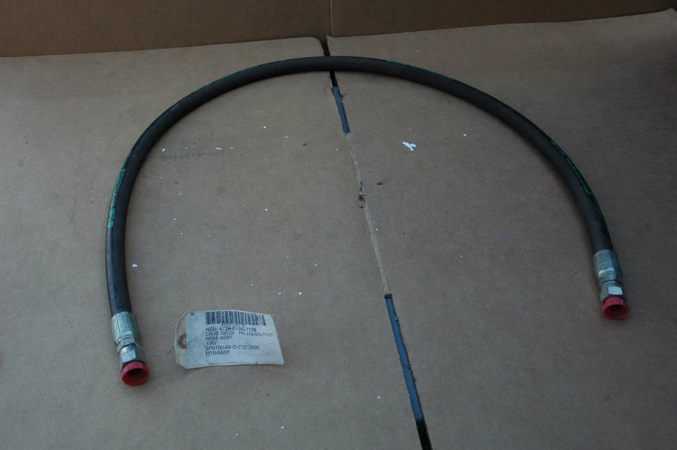 Hydraulic Hose, Valve to Hydraulic Tank, FLU419, Freightliner, 4720-01-242-7748 - Image 1 of 1