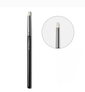 M.A.C 219s Pencil Brush-  Synthetic Hair- New in Sleeve - Picture 1 of 6