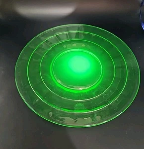 Uranium Green Glowy-Depression Glass Ribbed Saucer,Plate. MCM. 6.25 Inch.Vintage - Picture 1 of 4