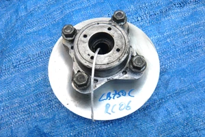 Honda CB750 C RC06  1980-1983 Träger vom Kettenrad Halter vom Hinterrad Flange - Bild 1 von 7