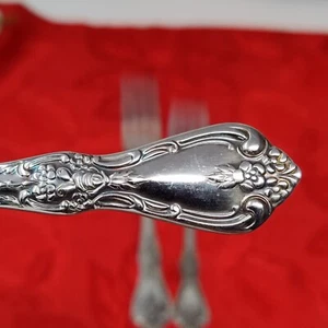 3X ONEIDA Kennett Square 1 Dinner 2 Salad FORKS Distinction Deluxe HH Stainless - Picture 1 of 10