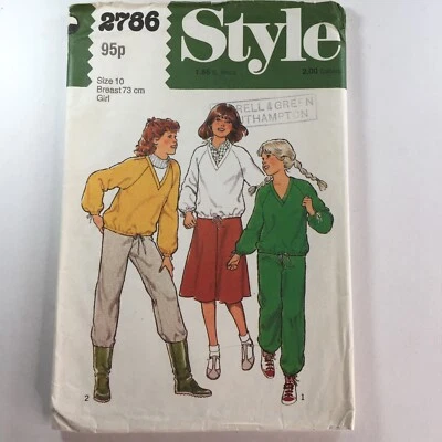 Style 2786 Raglan Top Trousers Culotte V Neck Loose Jog Girls New Uncut Pattern - Image 1 of 4