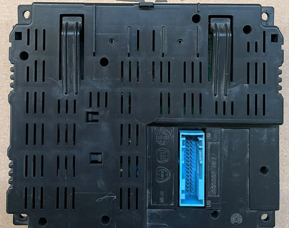    BLUE & ME-BLUETOOTH FIAT-LANCIA-ALFA ROMEO.CENTRALINA RIGENERATE E GARANTITE - Immagine 1 di 1