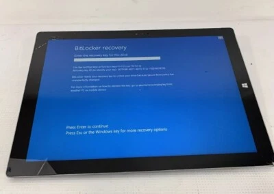 Microsoft Surface Pro 3 128gb 12 Inch Cracked Screen Bad Drive - Image 1 of 3