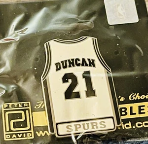 San Antonio Spurs Tim Duncan Jersey #21 NBA Basketball Pin HTF - Picture 1 of 1
