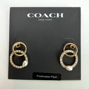 Coach Süßwasserperlen goldfarbene Damen Ohrringe NEU mit Etikett $ 65 UVP KOSTENLOSER VERSAND - Bild 1 von 2