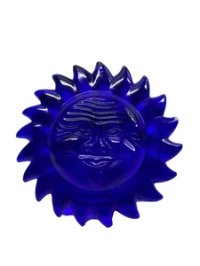 Vintage Blu Cobalto Sole Face Impression Art Vetro Cattura Sole 4,5" - Foto 1 di 5