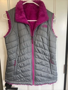 North Face Women’s Mossbud Swirl Reversible Vest Grey/Pink Size SMALL - Bild 1 von 7