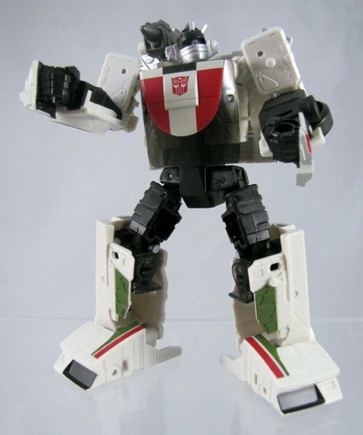 Transformers Earthrise Wheeljack Complete Used Deluxe Siege War For Cybertron Cover