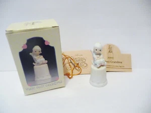 THIMBLE H/P SAMUEL J BUTCHER ENESCO '84 PRECIOUS MOMENTS'  "PURR-FECT GRANDMA" - Bild 1 von 6