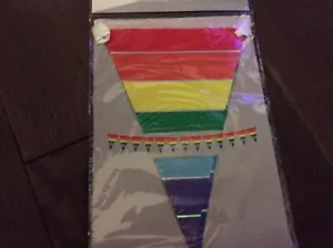 Brandneu in Verpackung neu Regenbogenstreifen 3 m Karte Girlande Wimpel Banner - Stolz NHS - Bild 1 von 3