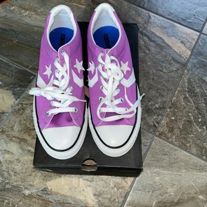 Converse Unisex Star Plyr Dahlia Purple White star Size mens 6.5 Women's 8.5 NIB - Picture 1 of 9