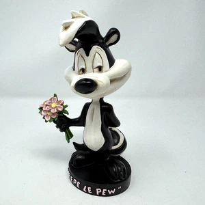 Vintage Rare Pepe le Pew Classic Looney Tunes Bobble Head Heavy Holding Flowers - Picture 1 of 15