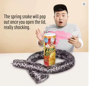 Die Kartoffelchipschlange kann springen Bühne Zaubertricks Frühlingsschlange Spielzeug Aprilscherz Da - Bild 1 von 4