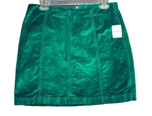 Free People Mini Skirt Size 12 Emerald Green Boho Velvet Textured Zip Back NEW - Picture 1 of 2