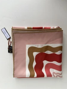 Loro Piana feiner italienischer Seidenschal Unisex (35 x 35 Zoll) - Neu mit Etikett - Bild 1 von 3