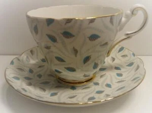 GROSVENOR ENGLAND SET FOOTED CUP&SAUCER BONE CHINA JACKSON&GOSLING GREEN LEAVES - Picture 1 of 8
