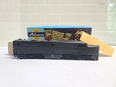 Athearn HO Scale 3321 Undecorated ALCO PA1 Diesel Locomotive Dummy NIB   - Image 1 of 4