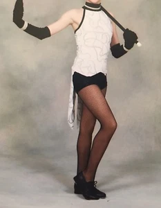 Jazzamatazz Mini HUT, WEISSE SCHWÄNZE schwarze Shorts Xsmall Tanzkostüm Jazz - Bild 1 von 4