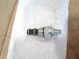Eaton Pilot Unloading Valve PUV3-10-S-0-75-30/29 1749 new - Picture 1 of 6