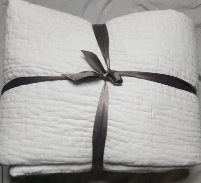 Banana Republic Hand Stitch Linen Quilt King White NWOT - Image 1 of 4