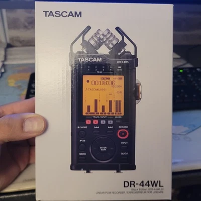 TASCAM DR-44WL  | 4-Spur Handheld Recorder  WLAN Digitaler Linear PCM Rekorder - Bild 1 von 2