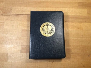 Holy Bible, Catholic Edition, NRSV, Notre Dame, Dark Blue, Leather - Picture 1 of 20