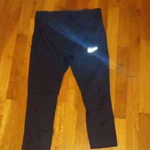 Nike Dri-FIT Capri Leggings Women’s Medium Black Reflective Dots Running Pants - Picture 1 of 2