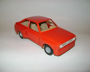 Ford Escort MK 2 RS 1800 1/24 Bburago remake de la URSS Tbilisi - Imagen 1 de 8