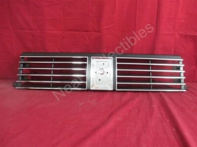 NOS OEM Oldsmobile Toronado Grille without Emblem 1986 - 87 1638379 - Image 1 of 4