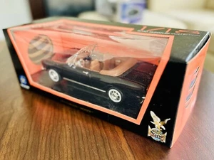 1969 Corvair Monza Lucky Die Cast 1:18 Scale Model Road Signature Collection - Picture 1 of 3