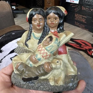 Vintage Indianer Indianerin Frau Mann Papoose Hund Keramik Figur Statue - Bild 1 von 12