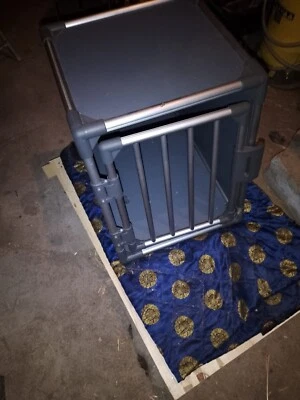hundetransportbox auto , fast wie Neu,  Grau,  - Bild 1 von 4