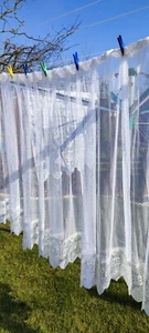 Gardine mit Kräuselband mit Plauener Spitze - Bild 1 von 4