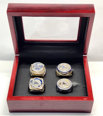 4 pcs Replica Golden State Warriors Curry World Championship Ring Set w Case Cover