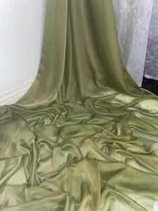 1 mtr zweifarbig olivgrün kationisch Brautkleid Chiffon Stoff..58” breit (147cm) - Bild 1 von 5