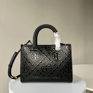 Tory Burch Messenger bag Leather/Nylon Magnet Black H7xW10.6xD3.7 In - Picture 1 of 6