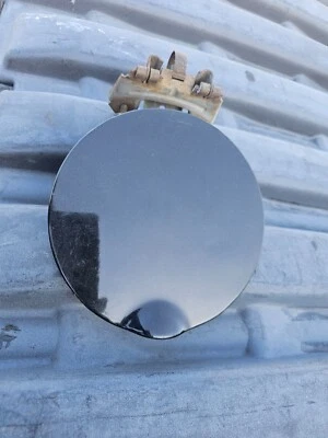 Dodge Dakota 2001-2004 llenado de combustible puerta de gasolina usado OEM arañazos  Foto 1 de 3