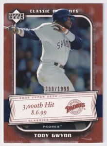 2005 UPPER DECK CLASSICS CLASSIC MOMENTS TONY GWYNN 0339/1999 SAN DIEGO PADRES