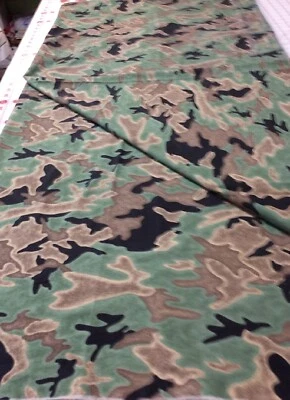 Tela de camuflaje - 100% algodón - 2-1/2 yardas - 45" de ancho Foto 1 de 2