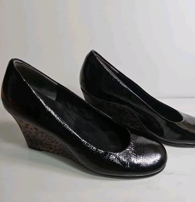 Zapatos sin cordones de cuña de 3" de charol negro aerosoles 7,5 Foto 1 de 4