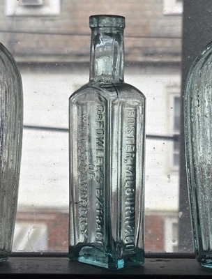 Dr Fowlers Extracto de Fresa Medicina Foster Milborne Botella Buffalo NY Foto 1 de 4