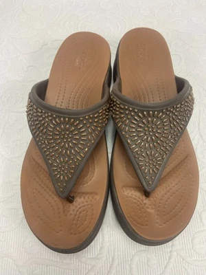 Sandalias CROCS - Para mujer 9 Foto 1 de 4