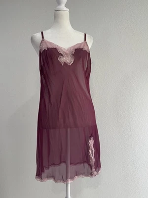 Vestido sin Mangas Victorias Secret Ciruela Púrpura Rosa Transparente Borde de Encaje Talla M 2014 Foto 1 de 4