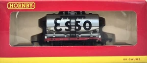 Hornby R6319B 14 Ton Tank Wagon 3063 in Esso Silver Livery - Picture 1 of 2