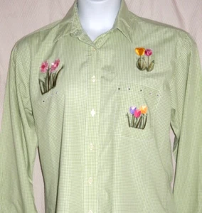 Las Olas Long Sleeve Cotton/Poly Blouse Sz M Green/White Check/Floral Embroidery - Picture 1 of 11