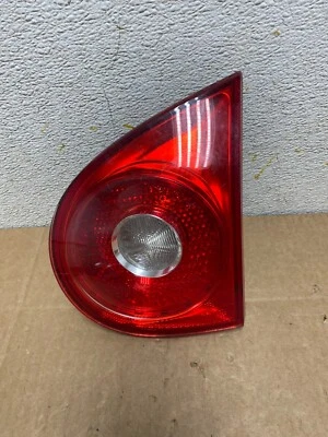 Luz trasera interior maletero Volkswagen Golf 2006-2009 pasajero derecho Rh O7374 DW Foto 1 de 4